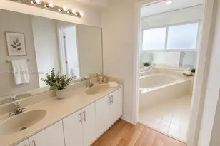 10331 SW 135th Ct, Miami, FL 33186 - Photo 7