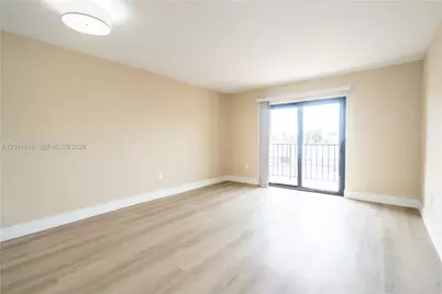 6960 Rue Vendome #402, Miami Beach, FL 33141 - Photo 7