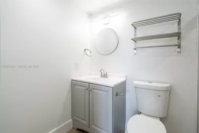 6960 Rue Vendome #402, Miami Beach, FL 33141 - Photo 15