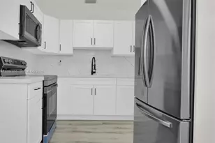10720 SW 147th St, Miami, FL 33176 - Photo 3