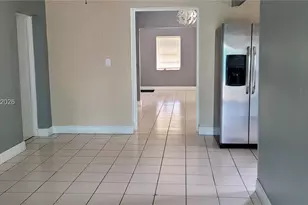 3641 NW 15th St, Miami, FL 33125 - Photo 7
