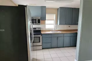 3641 NW 15th St, Miami, FL 33125 - Photo 5