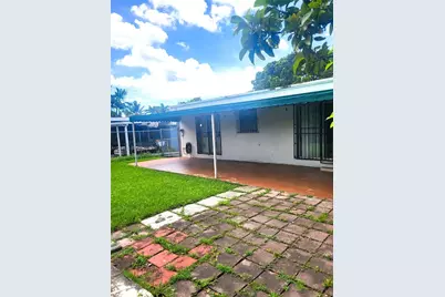 3641 NW 15th St, Miami, FL 33125 - Photo 15