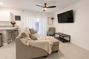 489 NE 4th St, Florida City, FL 33034 - Photo 7