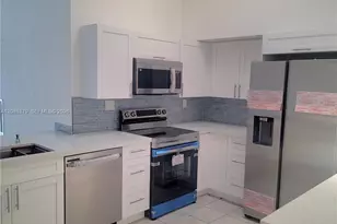 1724 NW 73rd Ave, Plantation, FL 33313 - Photo 9
