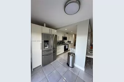 9410 W Flagler St #410, Miami, FL 33174 - Photo 7