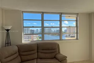 1833 S Ocean Dr, Hallandale Beach, FL 33009 - Photo 7