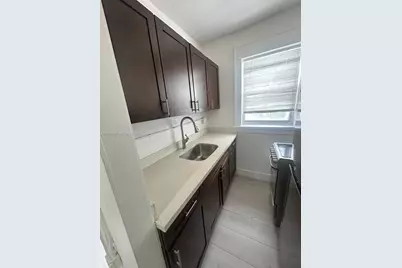 967 SW 5th St #16, Miami, FL 33130 - Photo 3