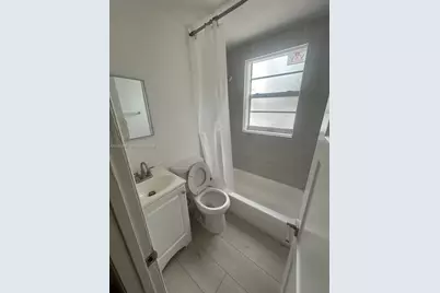 967 SW 5th St #16, Miami, FL 33130 - Photo 7