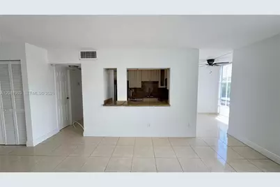 210 172nd St #428, Sunny Isles Beach, FL 33160 - Photo 5