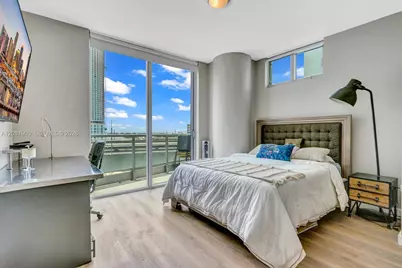 92 SW 3rd St #901, Miami, FL 33130 - Photo 25