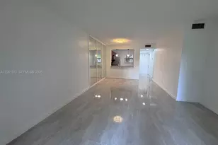 10325 NW 11th St, Pembroke Pines, FL 33026 - Photo 11