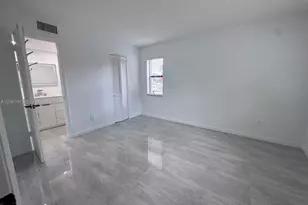 10325 NW 11th St, Pembroke Pines, FL 33026 - Photo 15