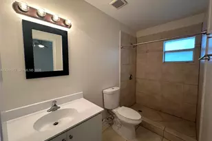 228 NW 14th Ave, Fort Lauderdale, FL 33311 - Photo 17