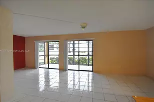10761 W Clairmont Cir, Tamarac, FL 33321 - Photo 5