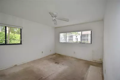 10761 W Clairmont Cir #108, Tamarac, FL 33321 - Photo 13