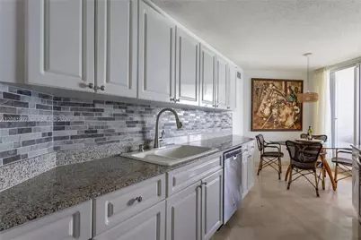16711 N Collins Ave #1704, Sunny Isles Beach, FL 33160 - Photo 11