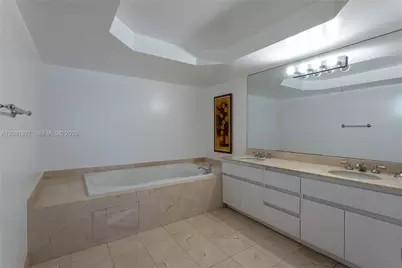 16711 N Collins Ave #1704, Sunny Isles Beach, FL 33160 - Photo 25