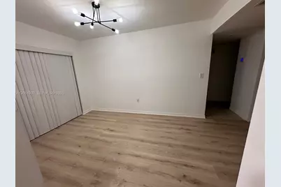12642 Kenwood #B, Fort Myers, FL 33907 - Photo 5