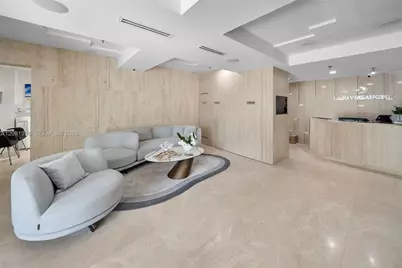 5880 Collins Ave #1004, Miami Beach, FL 33140 - Photo 11