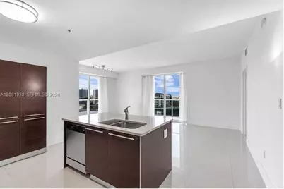 1900 N Bayshore Dr #2111, Miami, FL 33132 - Photo 5
