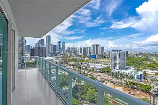1900 N Bayshore Dr, Miami, FL 33132 - Photo 23