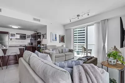 1900 N Bayshore Dr #2111, Miami, FL 33132 - Photo 11