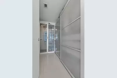 1900 N Bayshore Dr #2111, Miami, FL 33132 - Photo 19