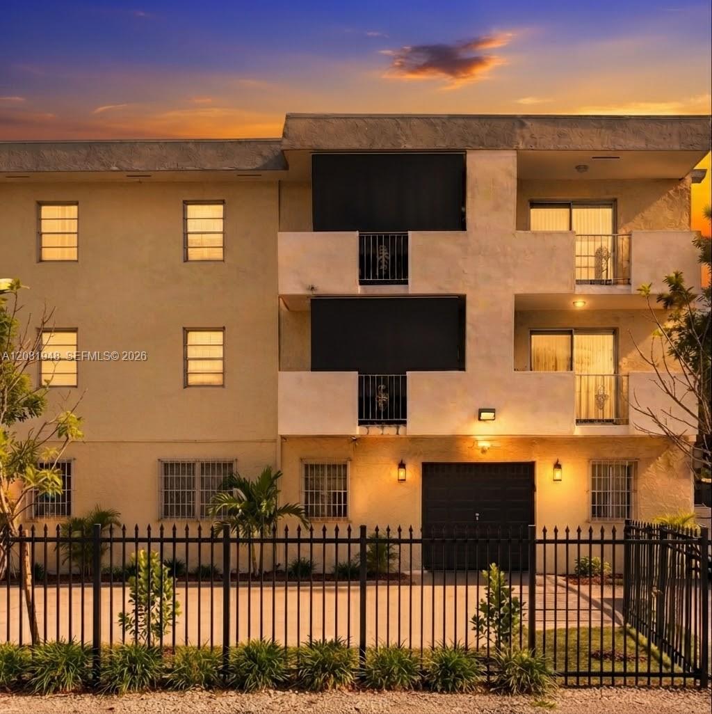 2725 W Okeechobee Rd #5 - 2725 W Okeechobee Rd #5, Hialeah, FL 33010 Luxury Property | Jose Angel Pina