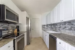 16711 Collins Ave, Sunny Isles Beach, FL 33160 - Photo 15