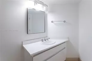 16711 Collins Ave, Sunny Isles Beach, FL 33160 - Photo 37