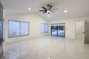 2029 Greenview Cove Dr, Wellington, FL 33414 - Photo 5