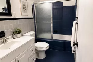204 SW 7th Ave, Hallandale Beach, FL 33009 - Photo 7