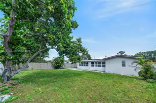 7490 NW 23rd St, Sunrise, FL 33313 - Photo 39