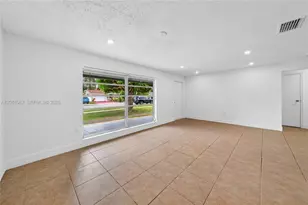 7490 NW 23rd St, Sunrise, FL 33313 - Photo 9