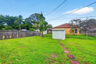 2825 NW 3rd St, Pompano Beach, FL 33069 - Photo 21