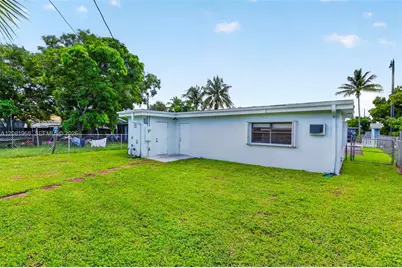 2825 NW 3rd St, Pompano Beach, FL 33069 - Photo 23