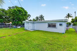 2825 NW 3rd St, Pompano Beach, FL 33069 - Photo 23