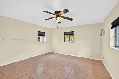 2825 NW 3rd St, Pompano Beach, FL 33069 - Photo 13