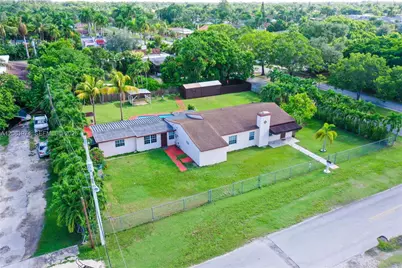 141 NE 14th St, Homestead, FL 33030 - Photo 5