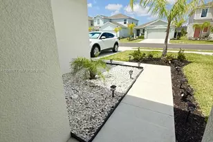 12119 Shortleaf Pine Trail, Fort Myers, FL 33966 - Photo 5