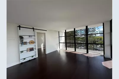 1000 Parkview Dr #531, Hallandale Beach, FL 33009 - Photo 9