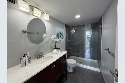 1000 Parkview Dr #531, Hallandale Beach, FL 33009 - Photo 15