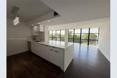 1000 Parkview Dr #531, Hallandale Beach, FL 33009 - Photo 25