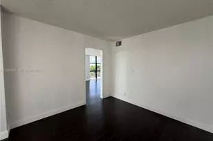 1000 Parkview Dr, Hallandale Beach, FL 33009 - Photo 11