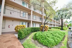 1650 SW 124th Terrace, Pembroke Pines, FL 33027 - Photo 3