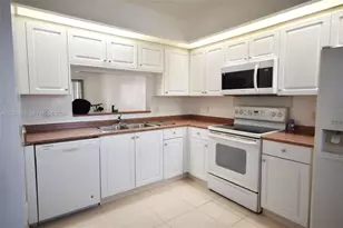 1650 SW 124th Terrace, Pembroke Pines, FL 33027 - Photo 9