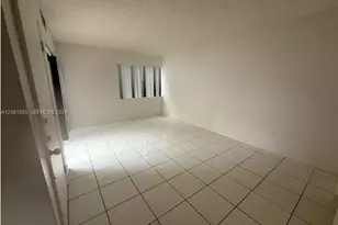9764 NW 4th Ln, Miami, FL 33172 - Photo 3