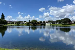 9764 NW 4th Ln, Miami, FL 33172 - Photo 5