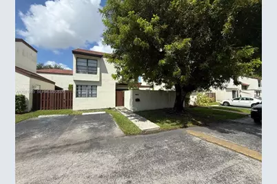 9764 NW 4th Ln #9764, Miami, FL 33172 - Photo 1